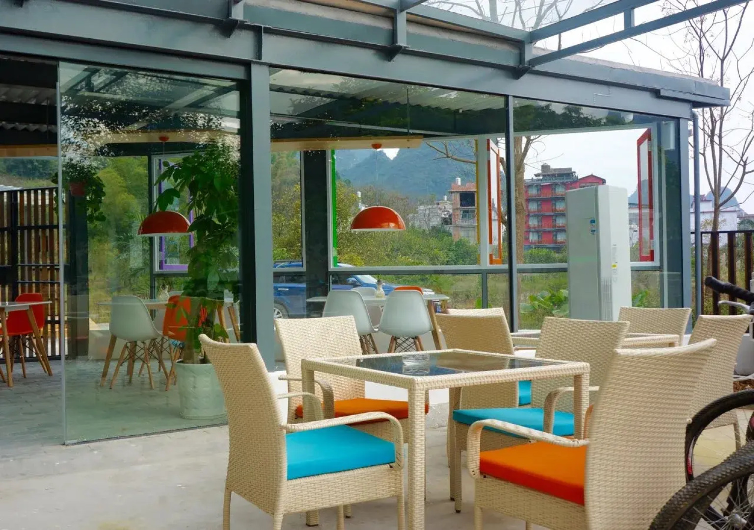 Yangshuo Wada Hostel by Yulong River