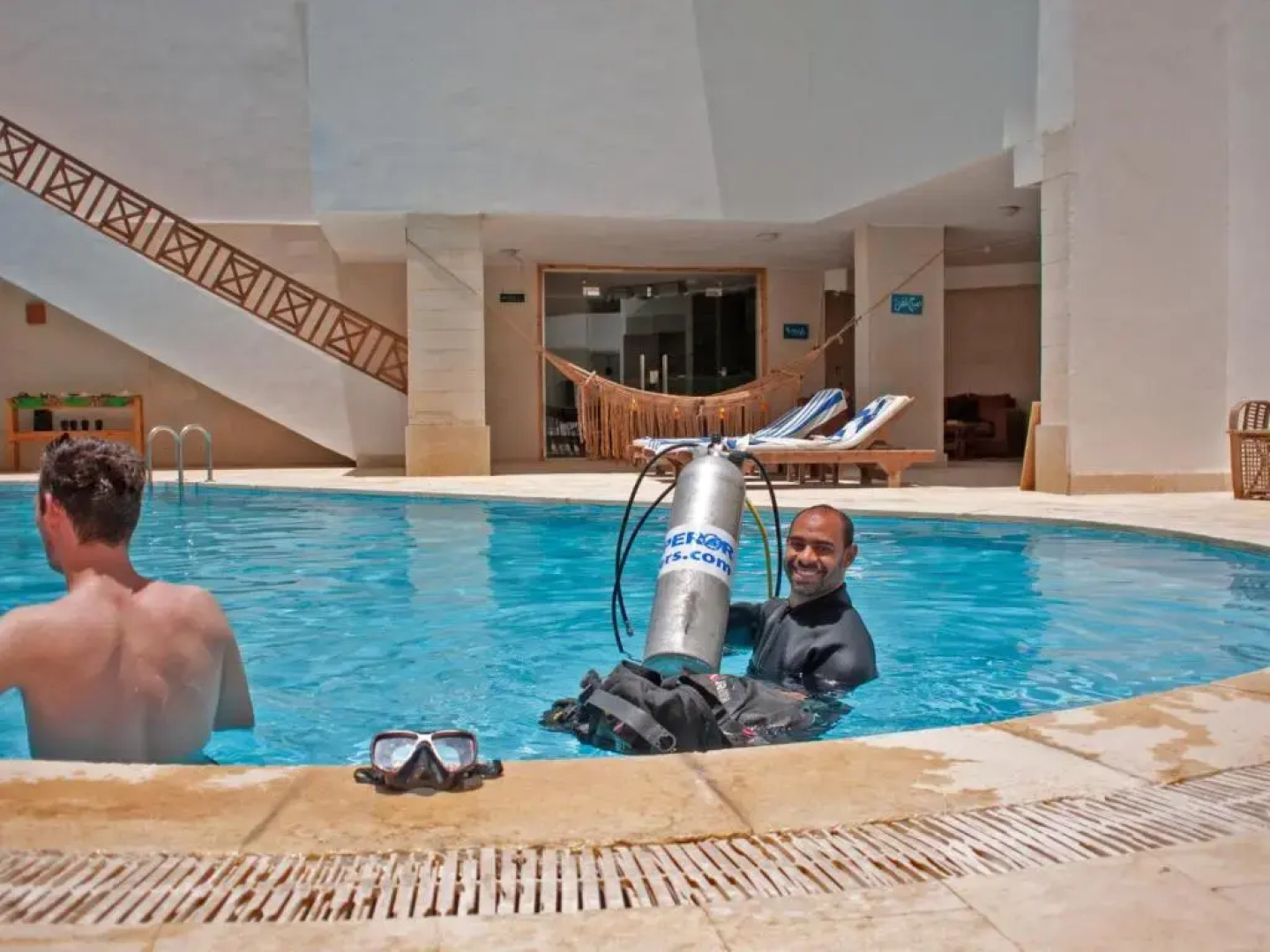 Blue Vision Hotel & Diving College