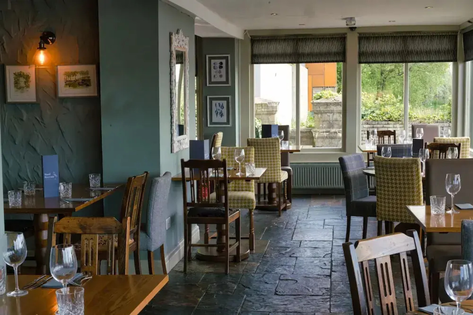 Shard Riverside Hotel, Bar & Restaurant