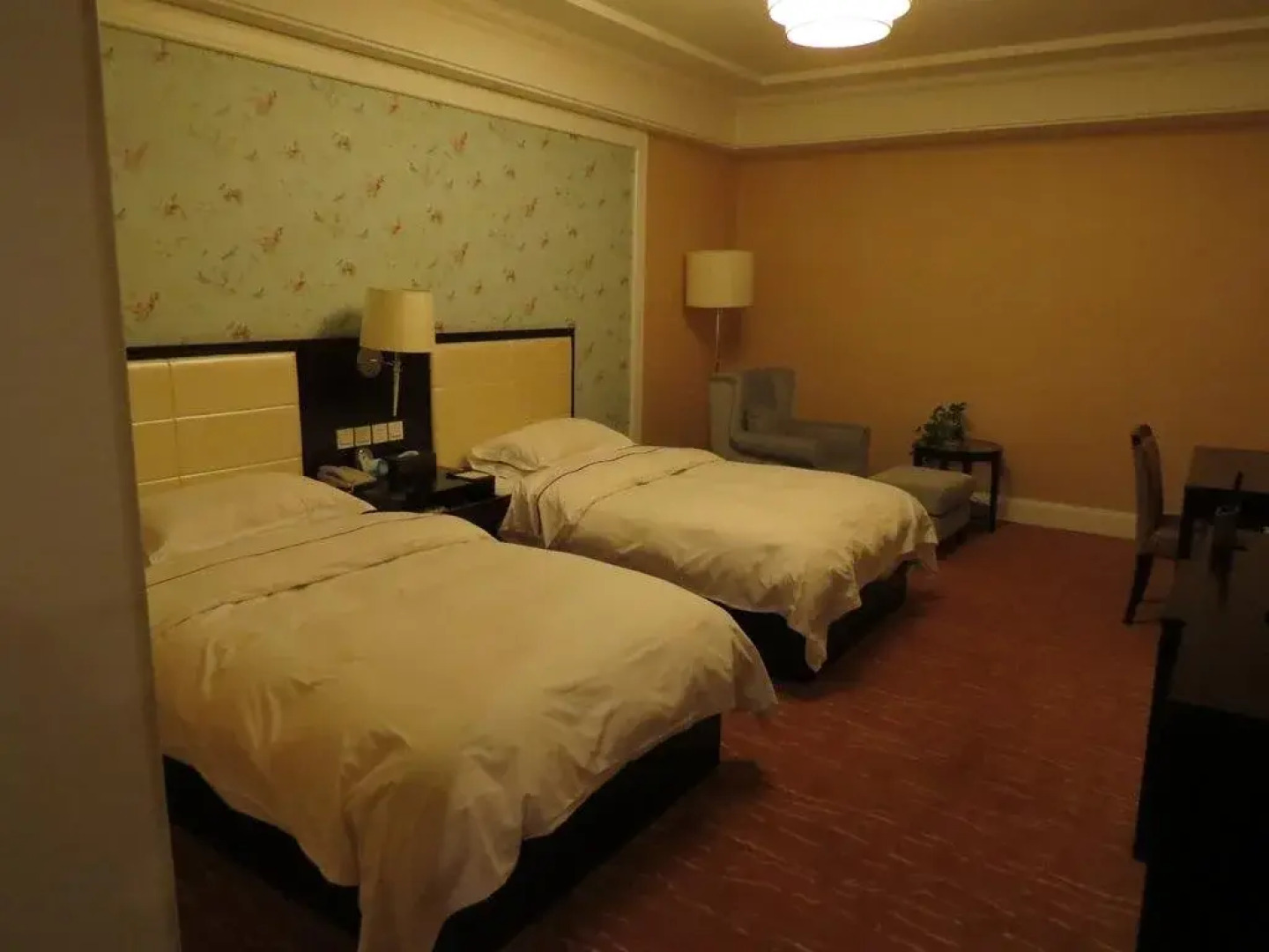 Inzone Galand Hotel Taian