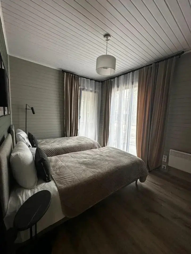 Семиозерье 32