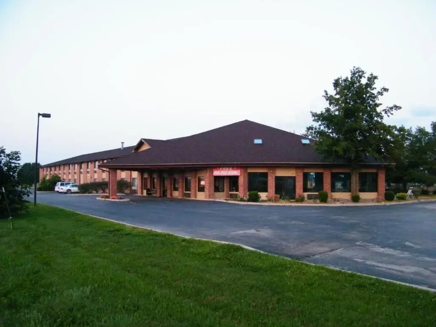 Capital O Amerihost Inn and Suites Mexico Hwy 54 MO