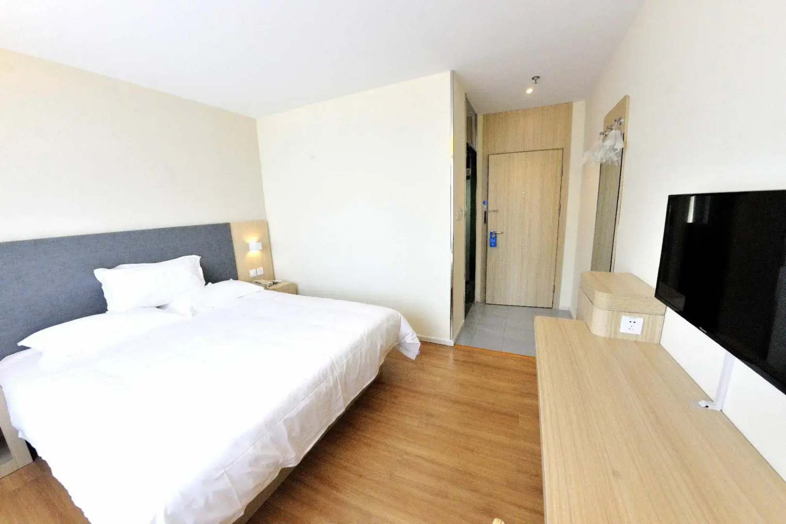 Hanting Hotel Jixi Railway Station