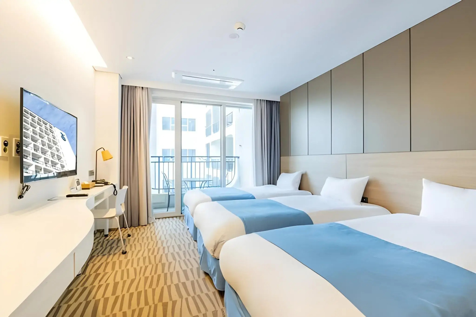 Hotel Whistlelark Jeju