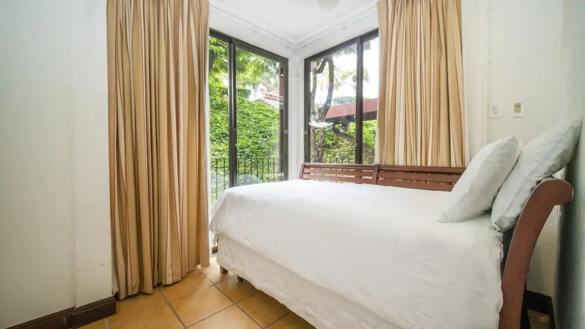 Luxury Condo with Golf and Garden View A25