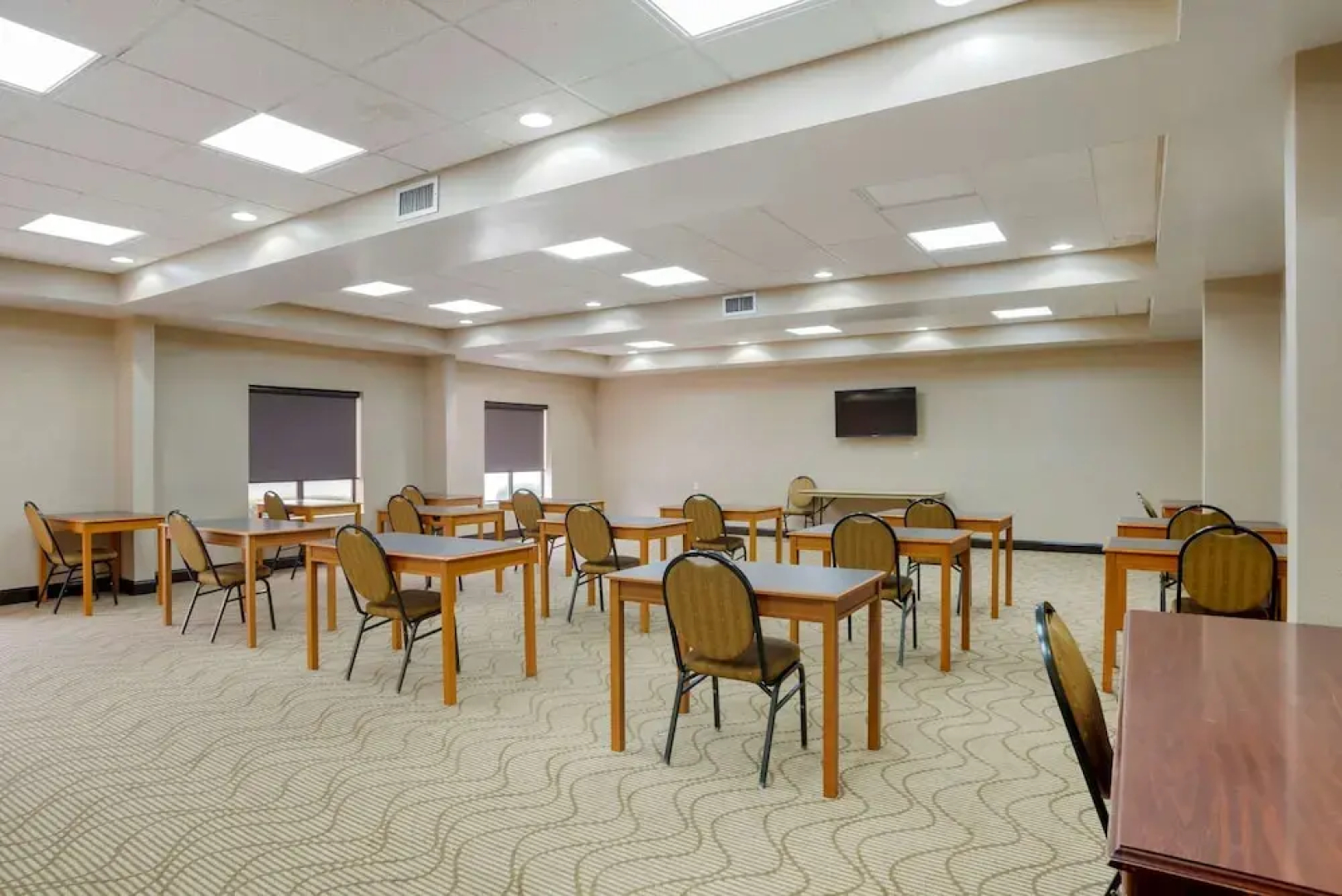 Comfort Suites