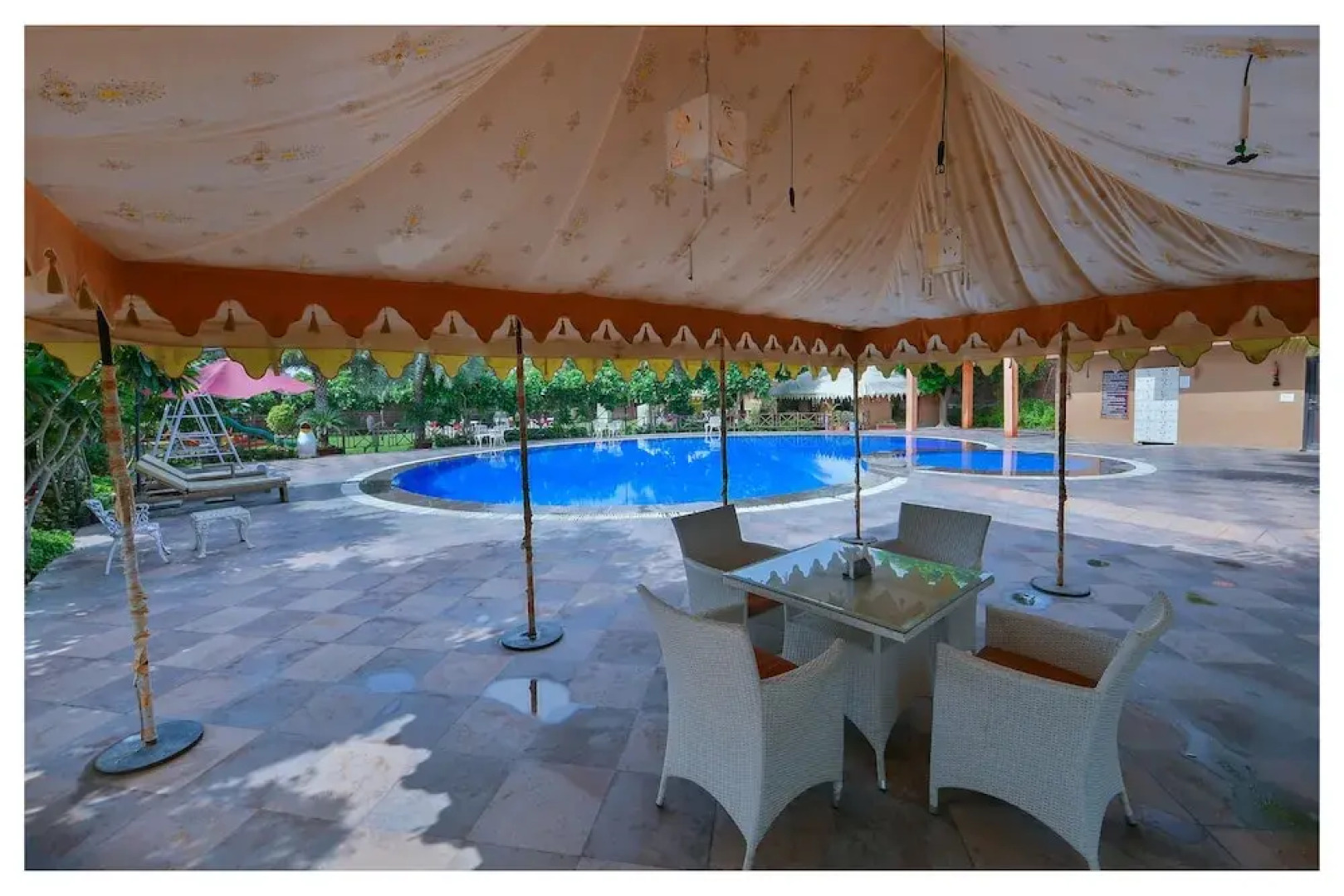 Garh Govind Hotel & Resort