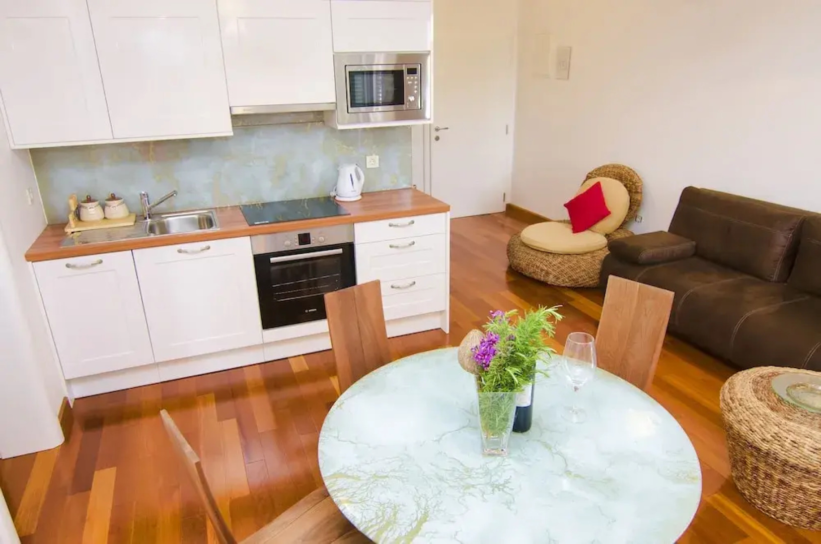 Villa Mediterranean Garden