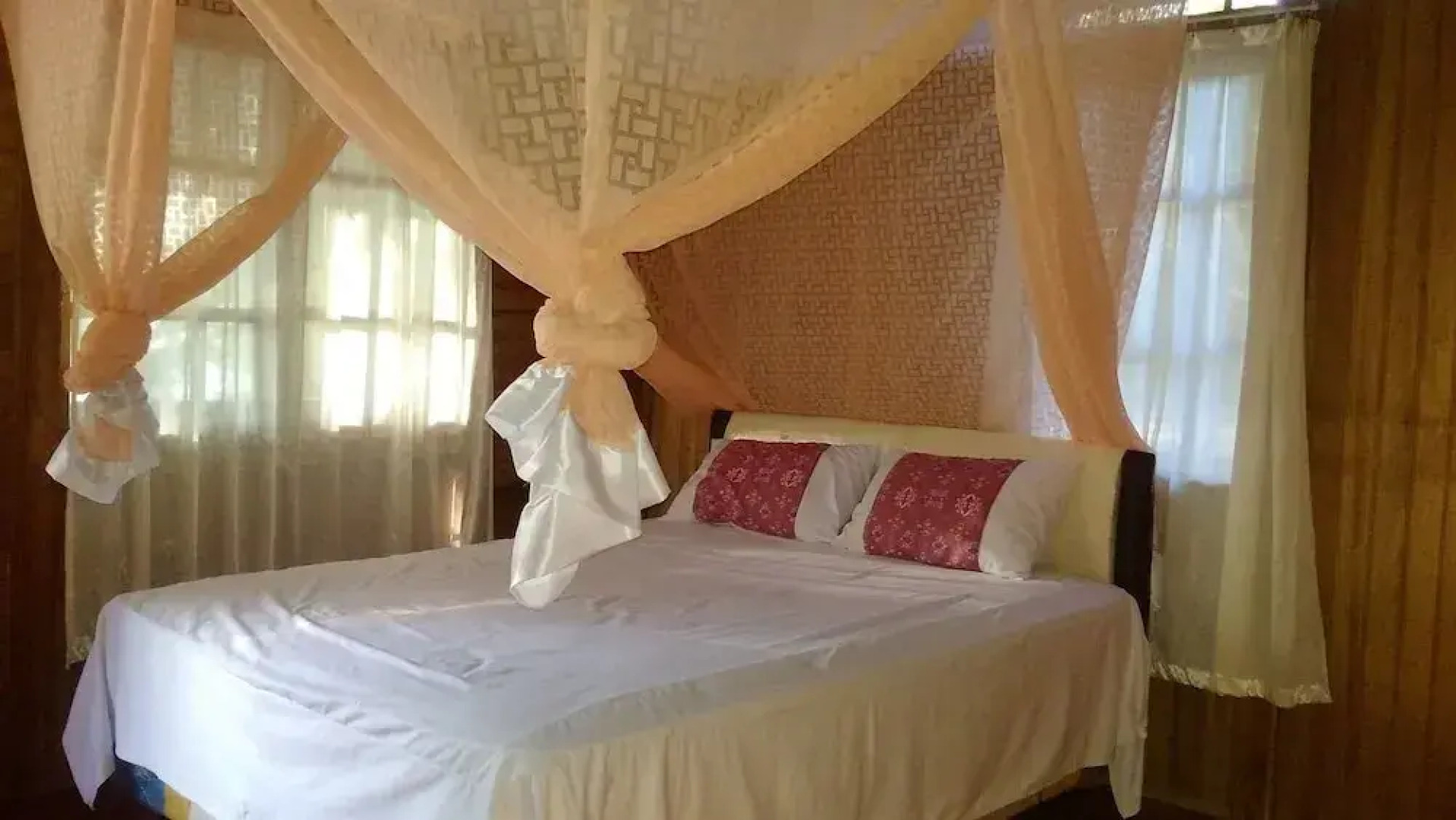 Jonaths Cottage Bunaken