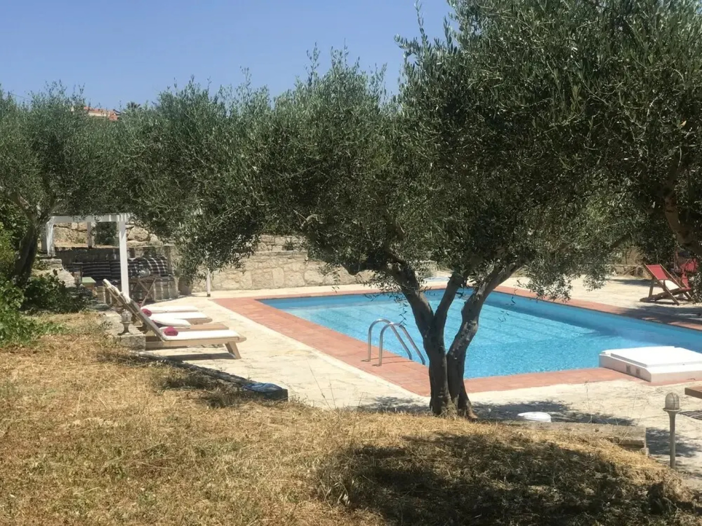 Private Two-house Villa With Pool in Olive Garden