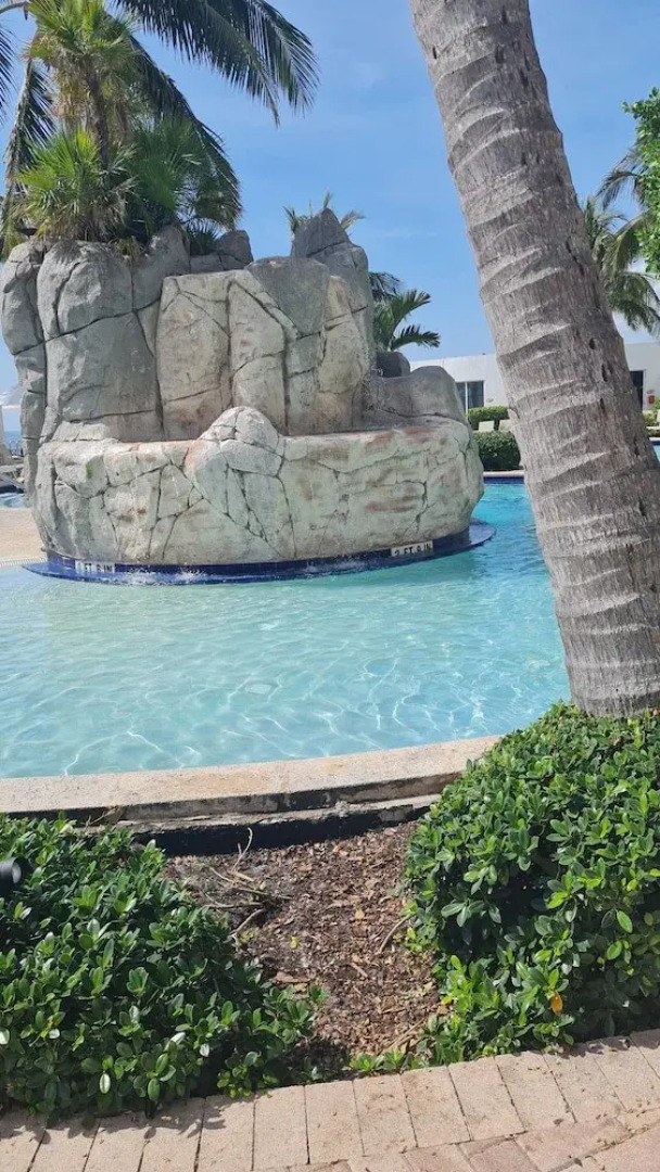 Tr Luxury Beach Resort by FMM