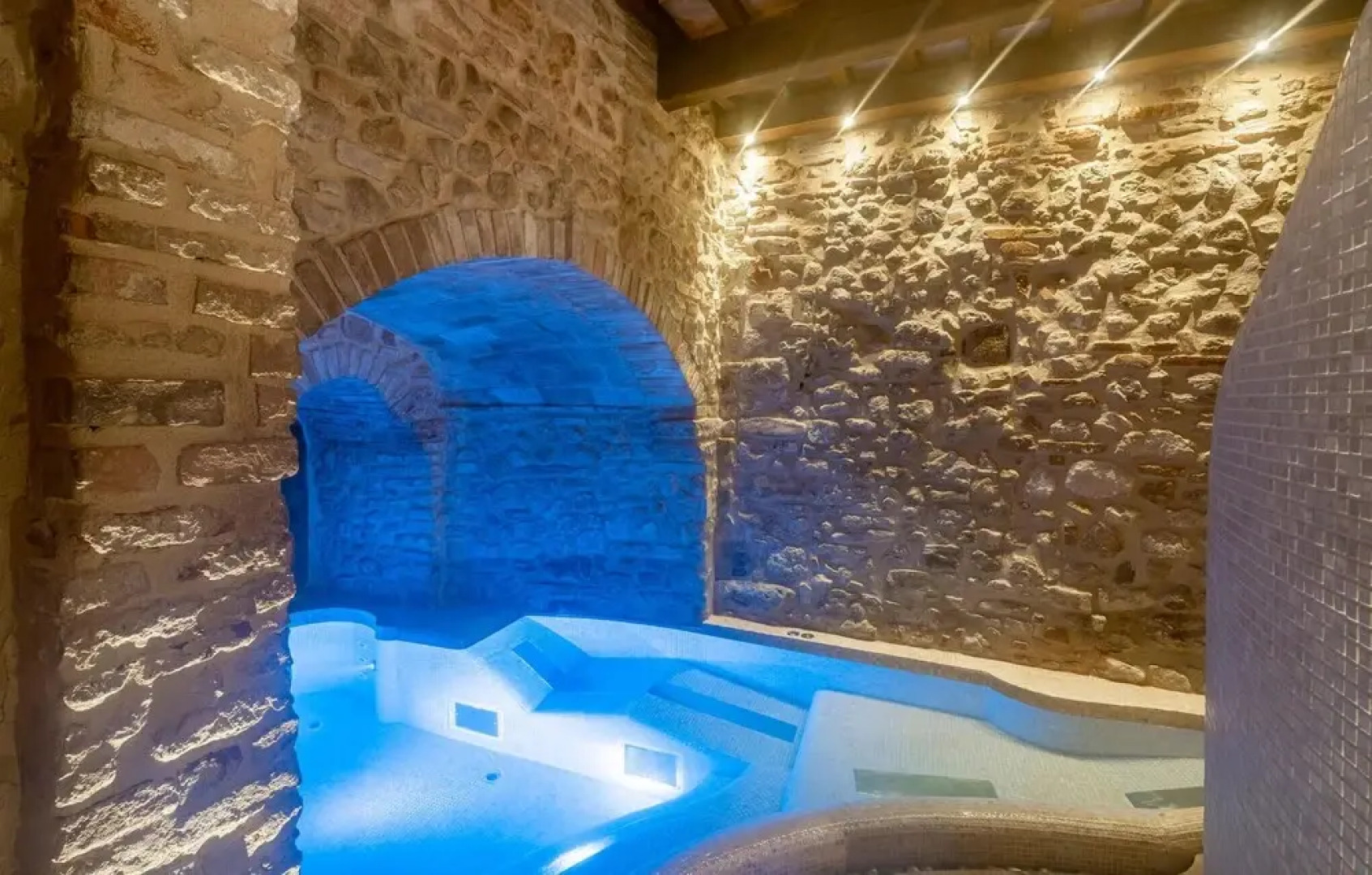 Awesome Apartment in Verucchio With Wifi and 2 Bedrooms