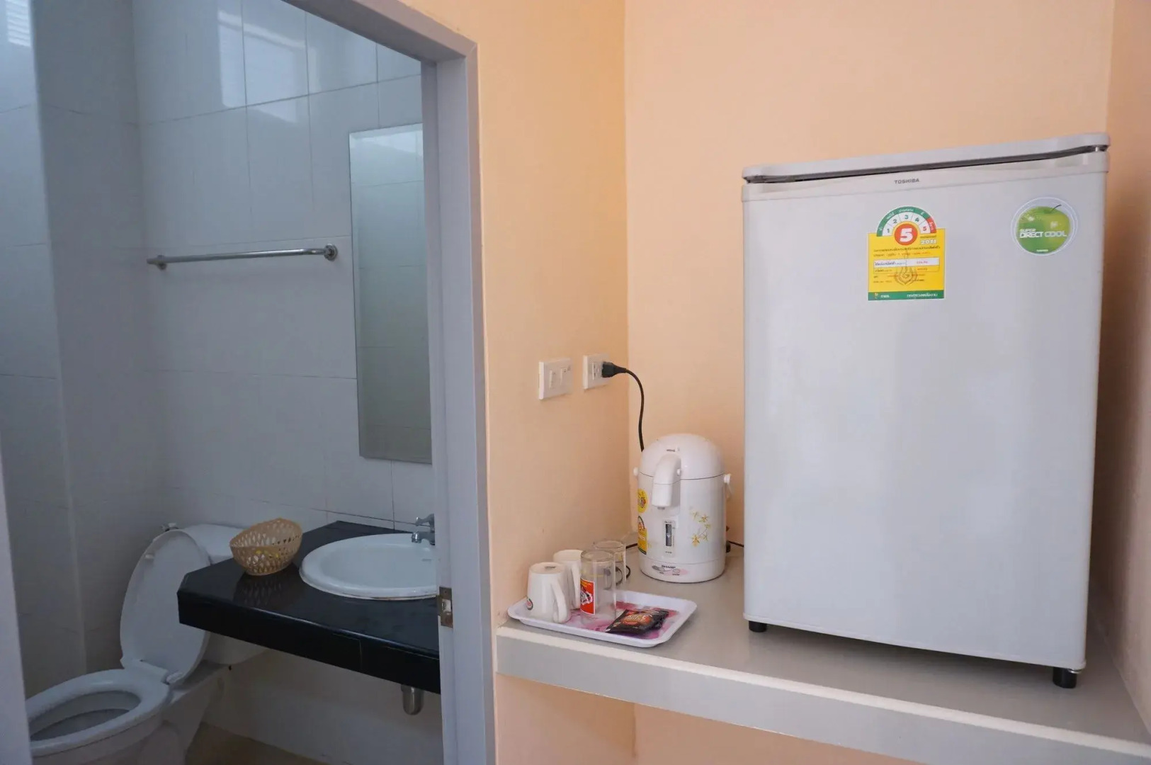 Jirasin Hotel & Apartment