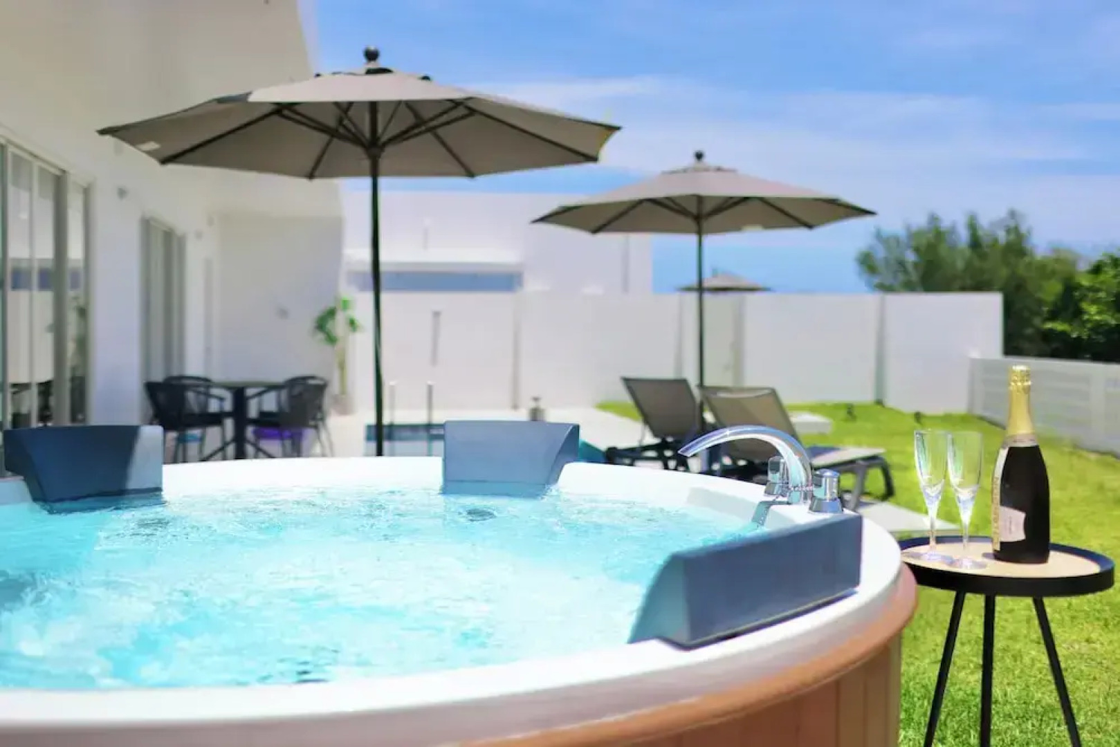 Crystal Villa Bayside