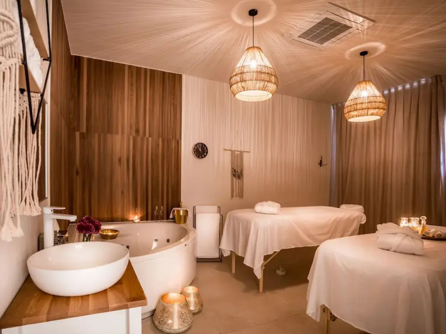 Lear Sense - Experience Luxury Hotel