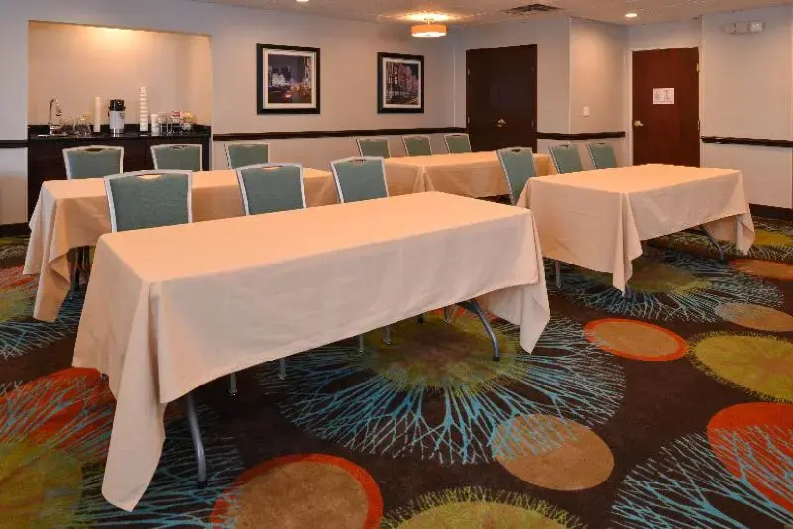 Holiday Inn Express Hotel & Suites Youngstown (North Lima/Boardman)