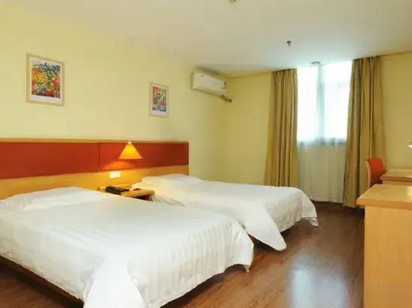 Home Inn (Huhhot Convention & Exhibition Center)