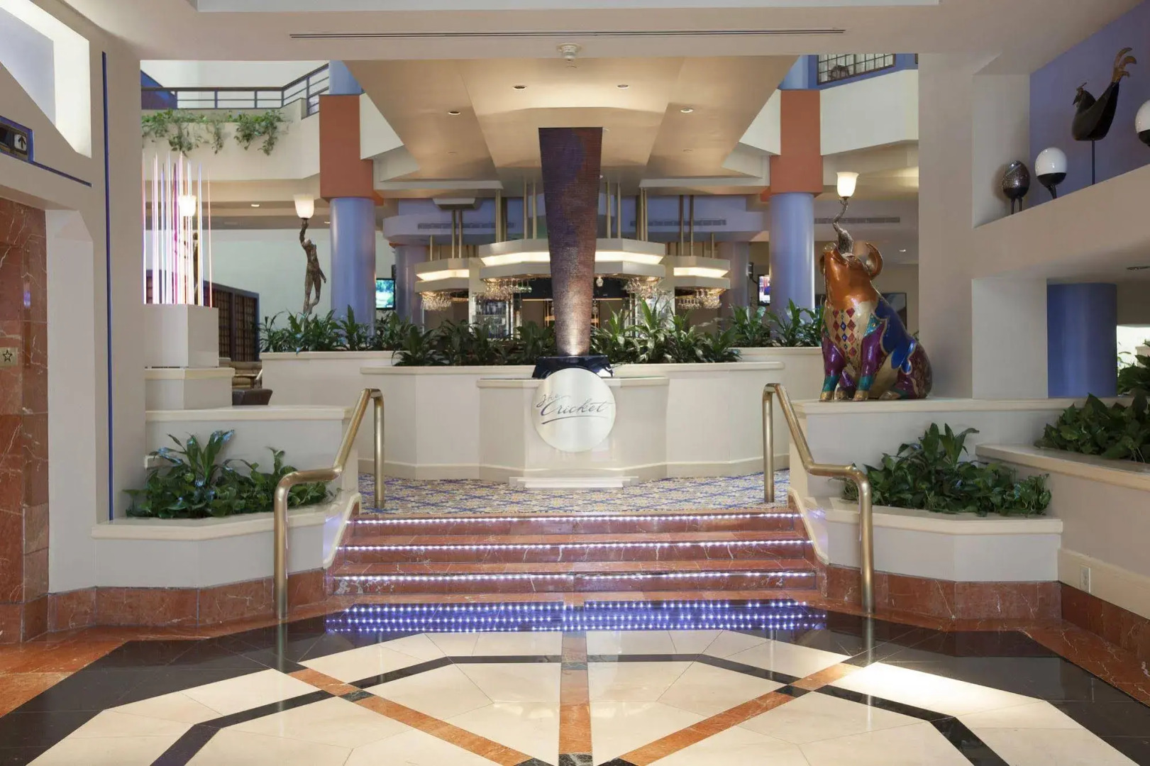 The Cincinnatian Hotel Curio Collection by Hilton