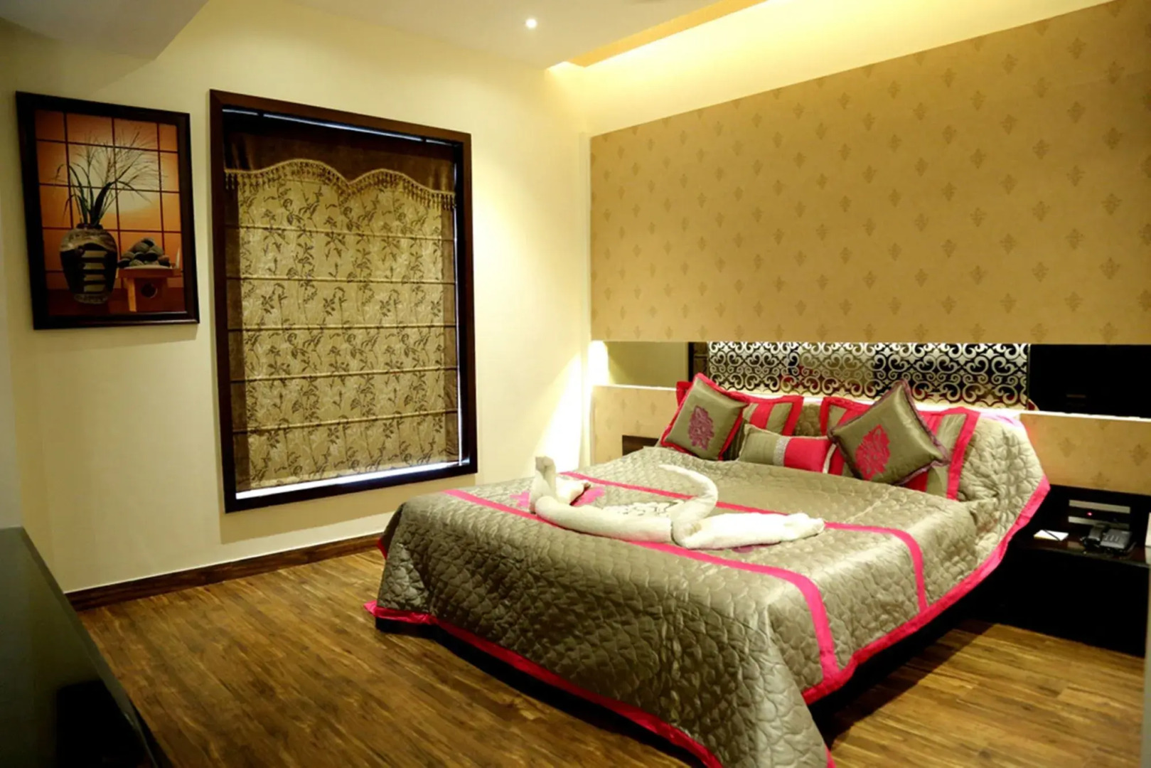 Hotel The Royal Bharti