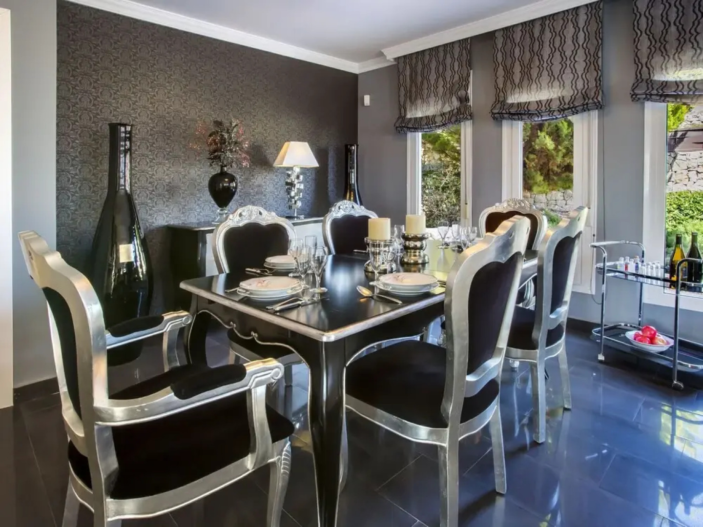 Luxury Villa With Private Swimming Pool in Moraira