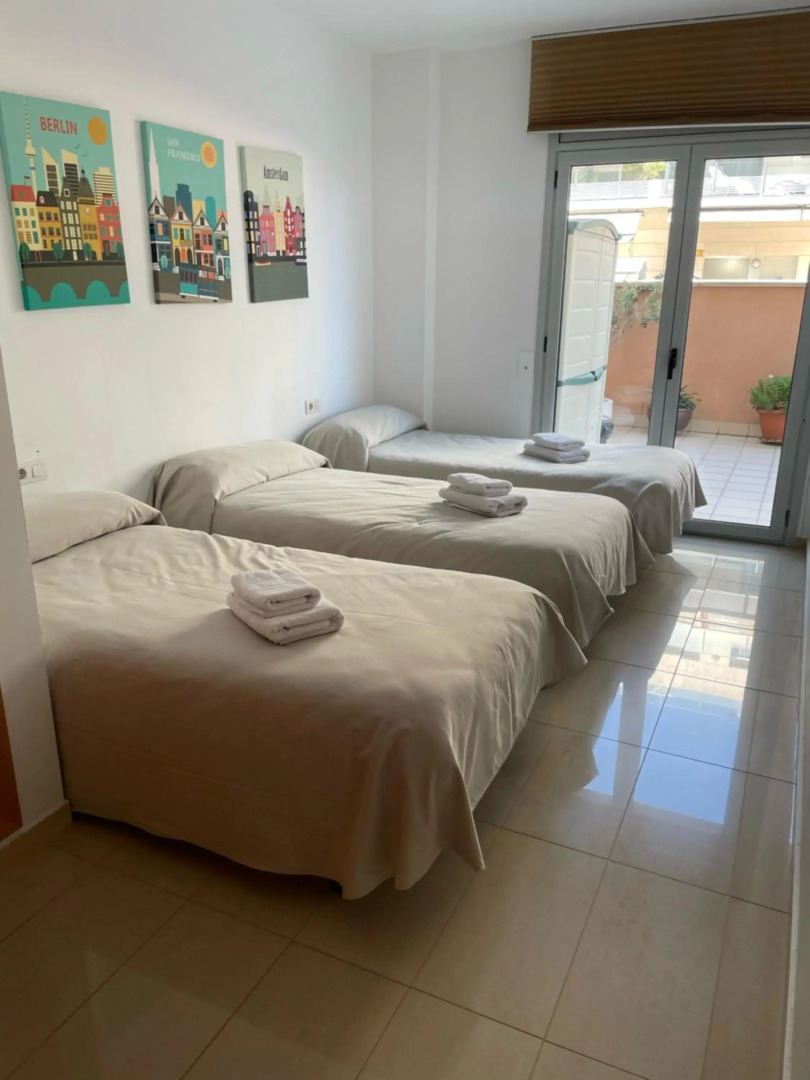 BADALONA BEACH APARTMENt