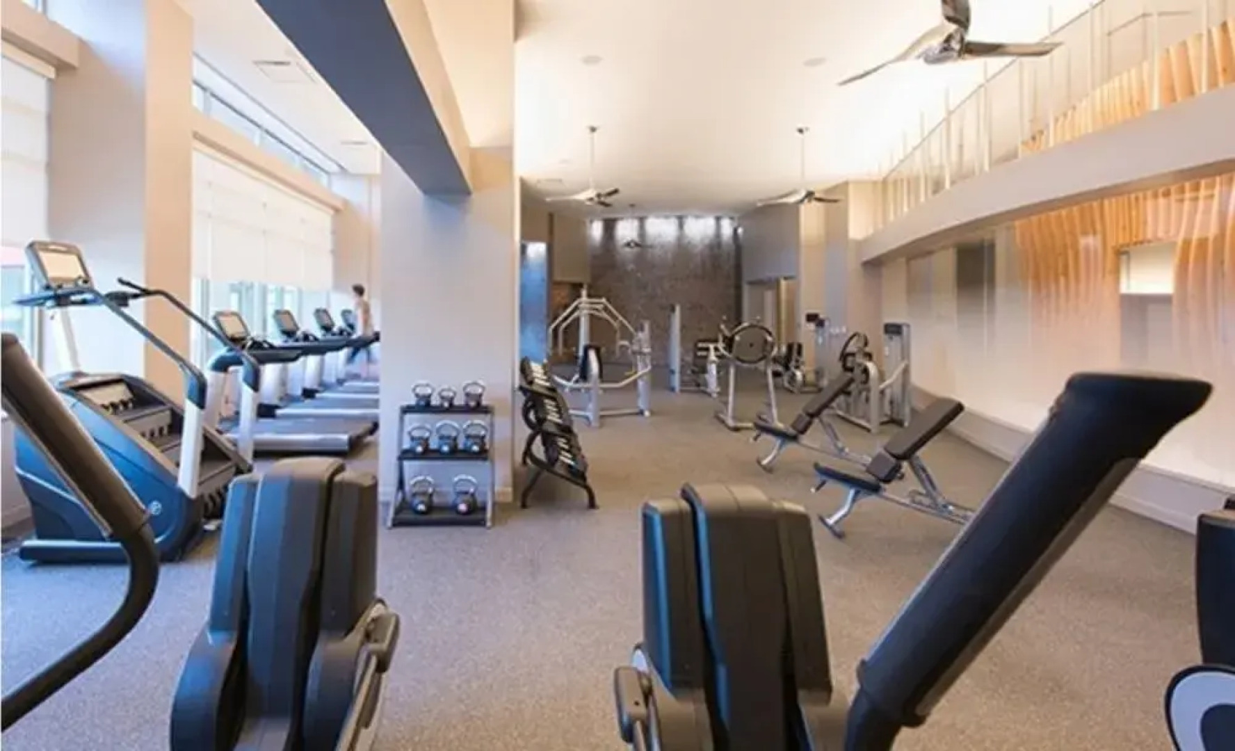 Bridgestreet Acadia at Metropolitan Park