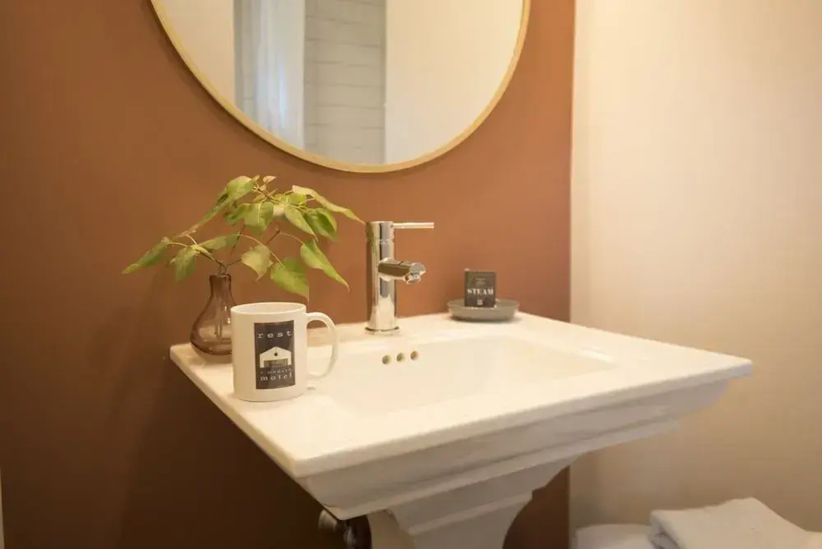 Rest - a Modern Motel