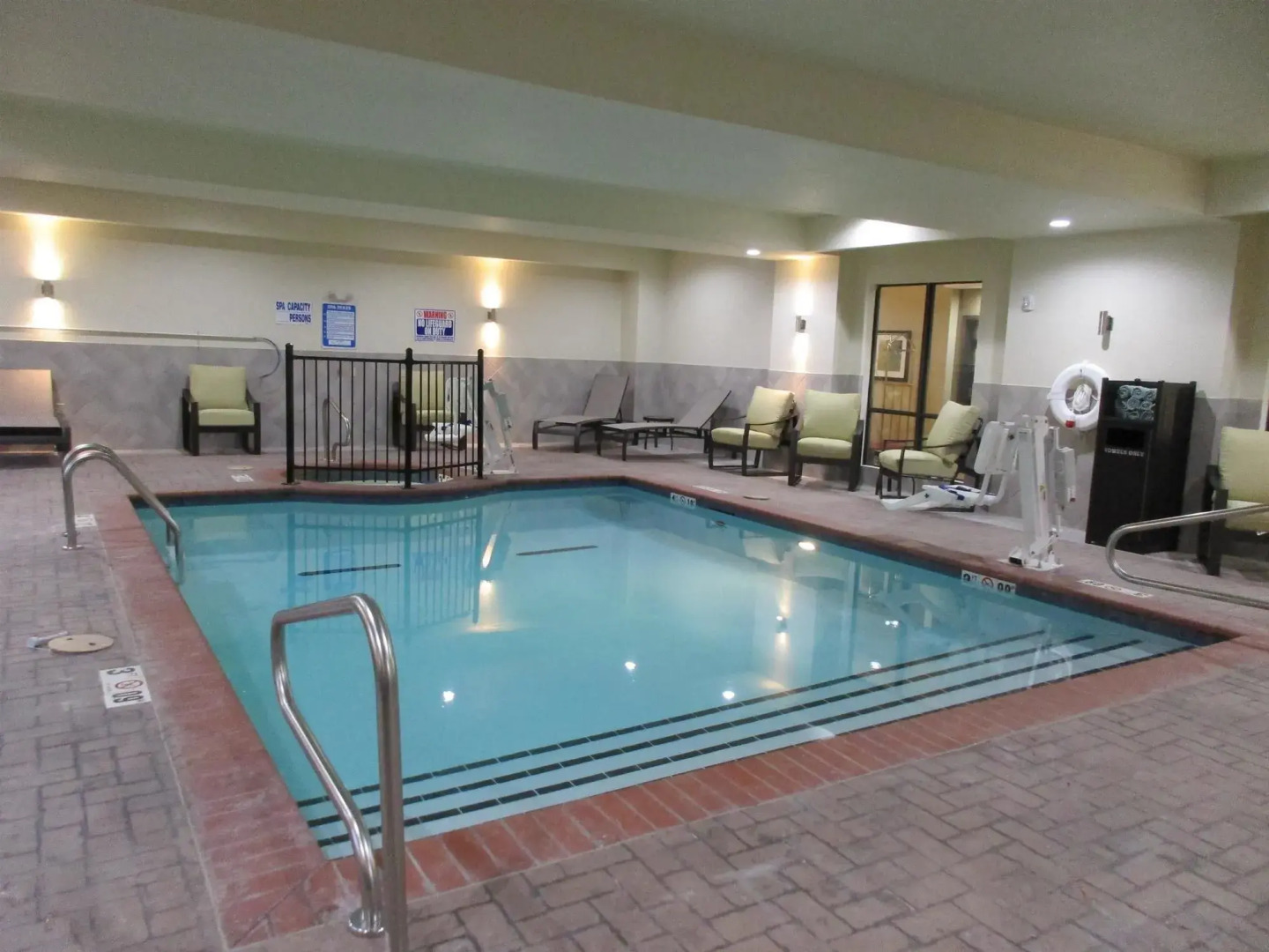 Best Western Plus Fairview Inn & Suites