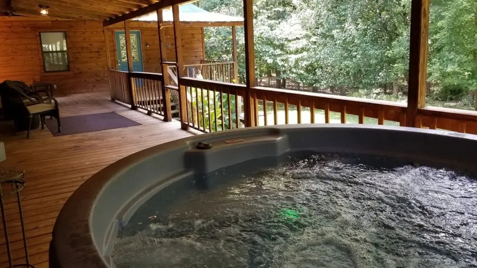 Wild Blue Yonder Cabin With Extra Studio Room, Hot Tub, Fire Pit in the Back Yard by Redawning