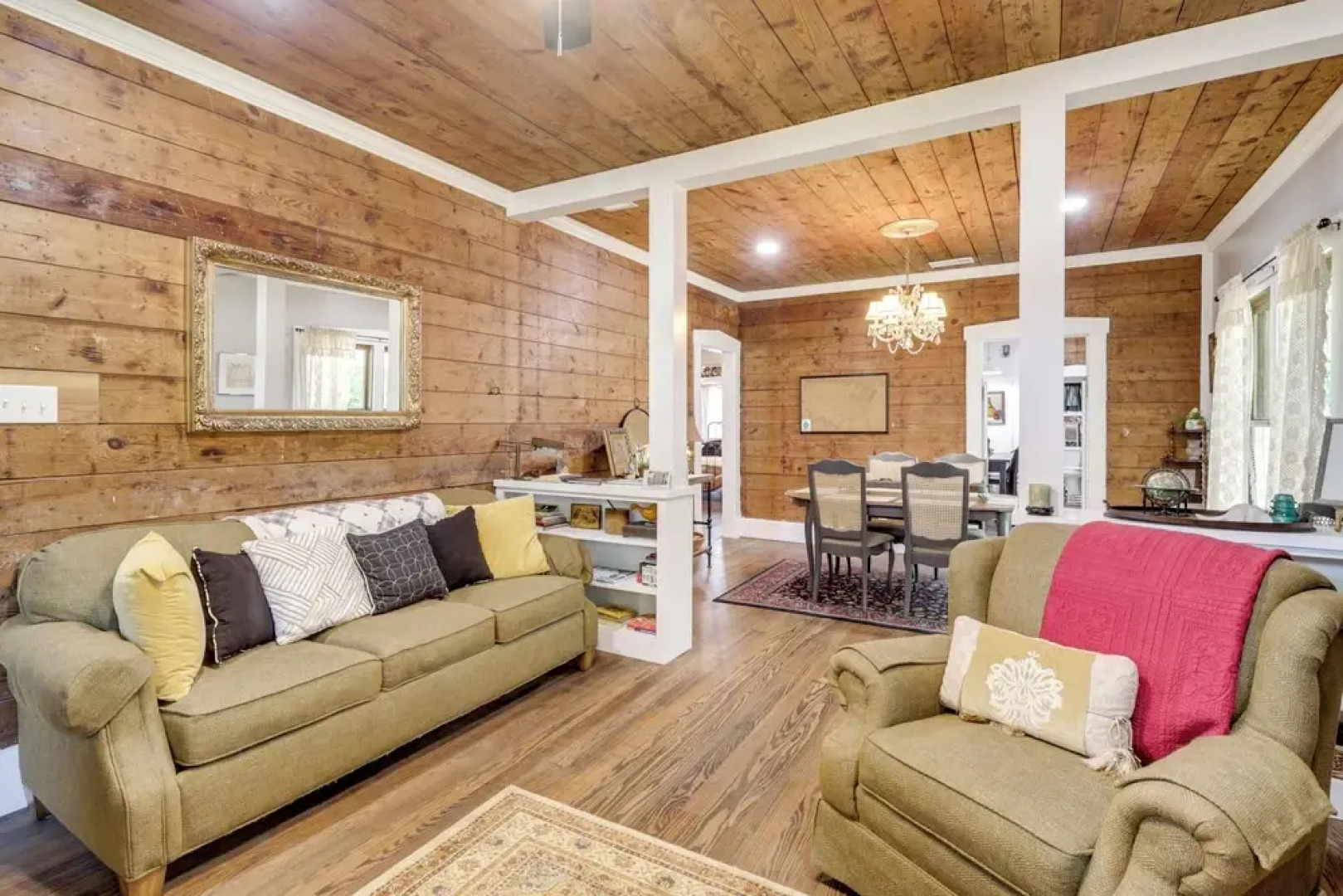 1925 Craftsman Bungalow - 1 Mi to Dtwn Waxahachie!