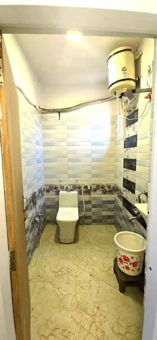 Sunrise Hotel & Restaurant