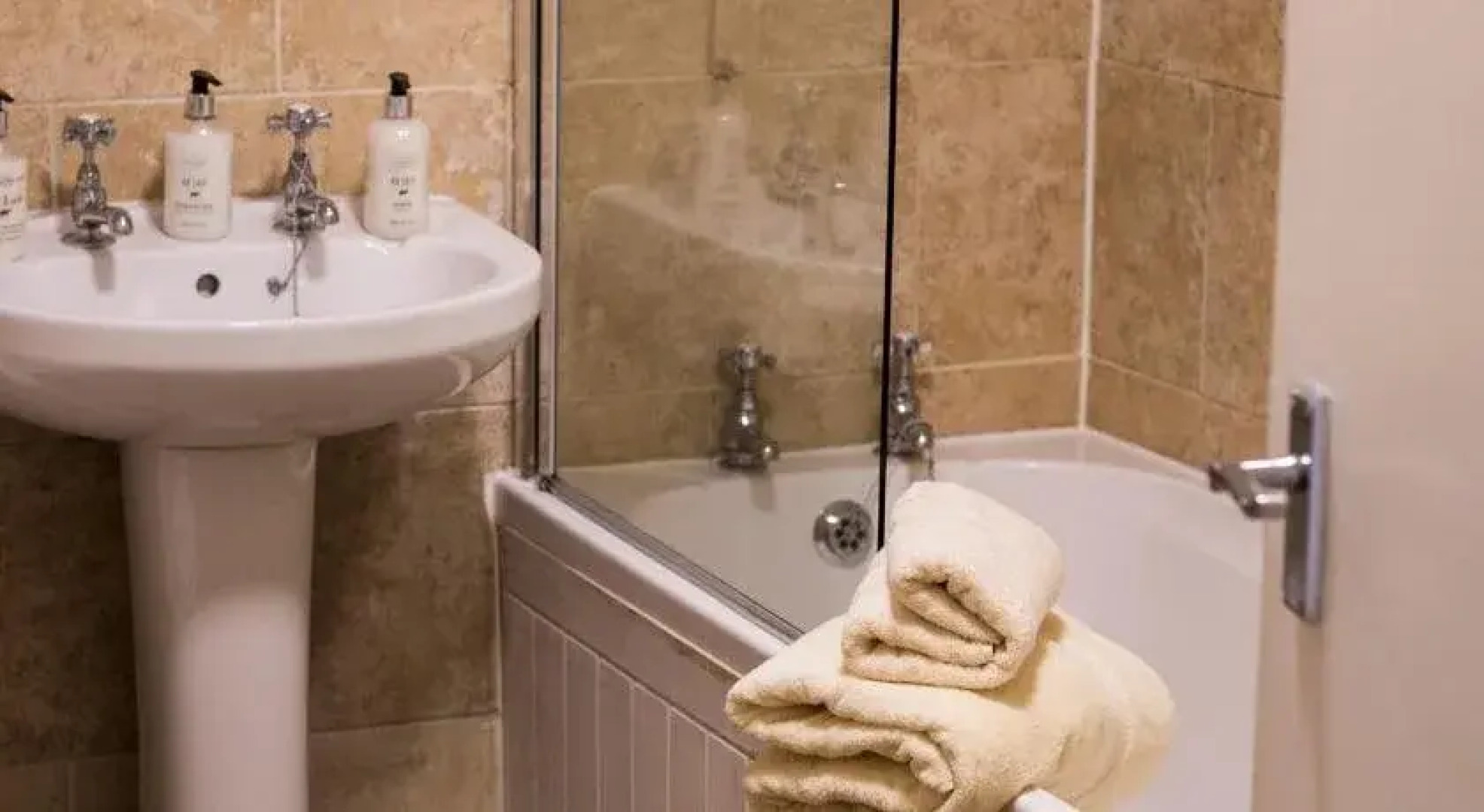 The Bellachroy Hotel