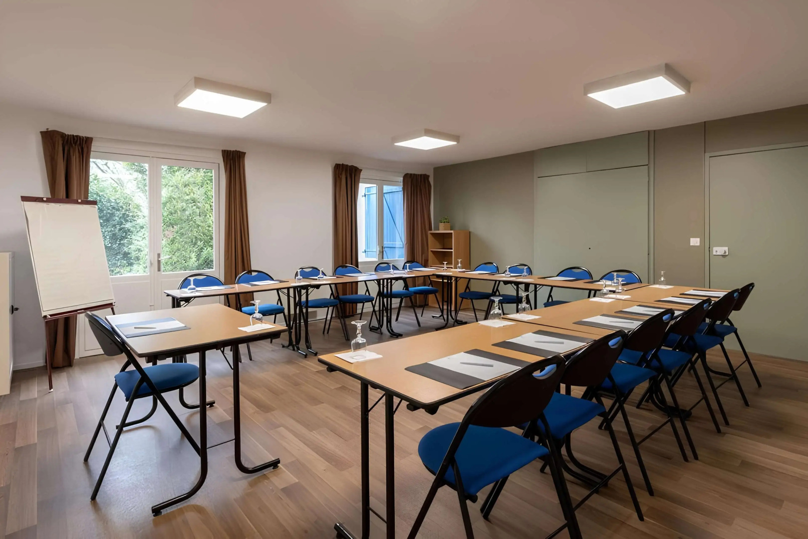 Sure Hotel by Best Western Plaisir