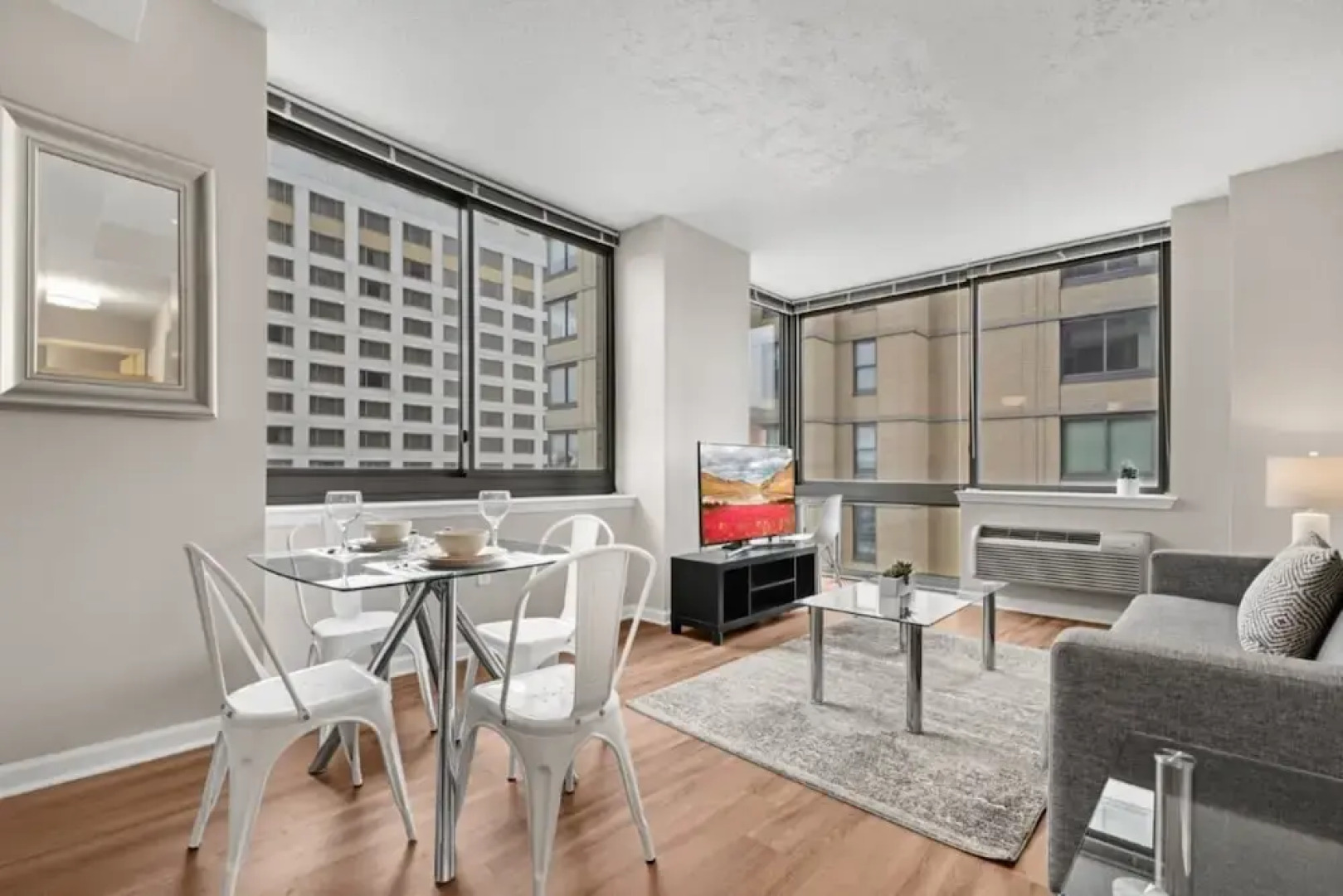 Bluebird Suites Near Newport Centre