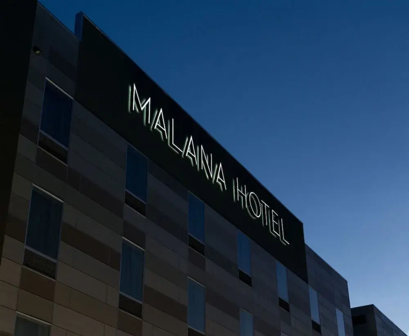 Malana Hotels & Suites