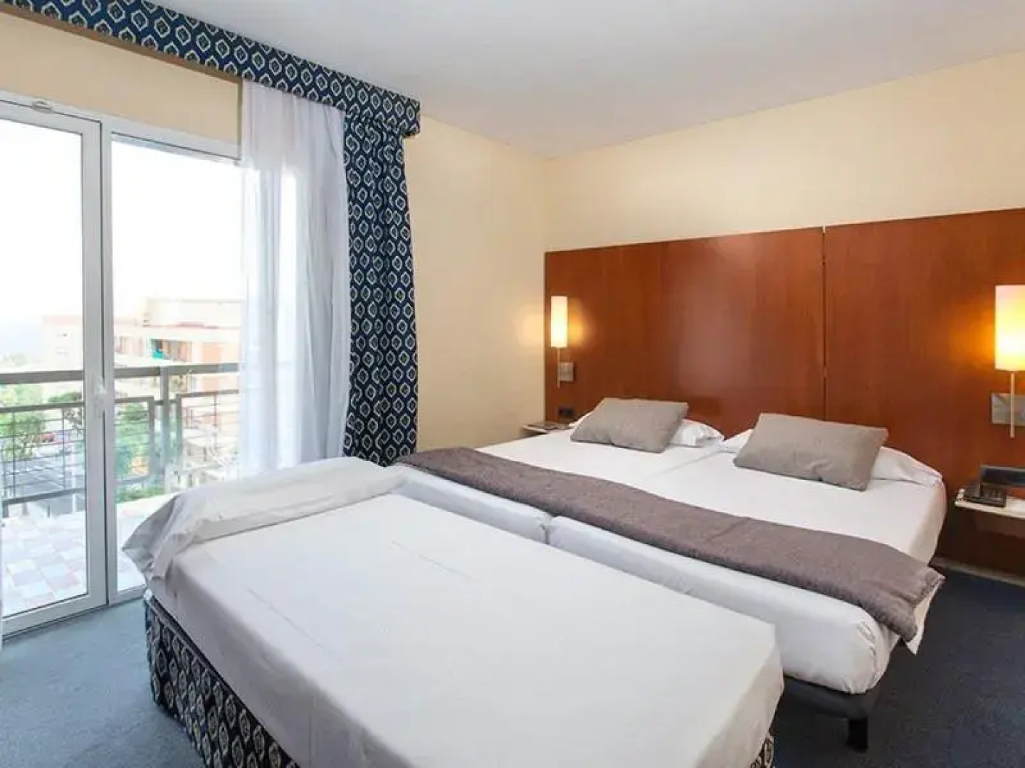 Perla Marina Hotel & Apartamentos