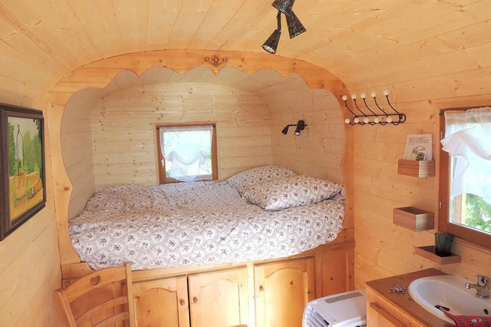 House With 2 Bedrooms in Modène, With Wonderful Mountain View, Private