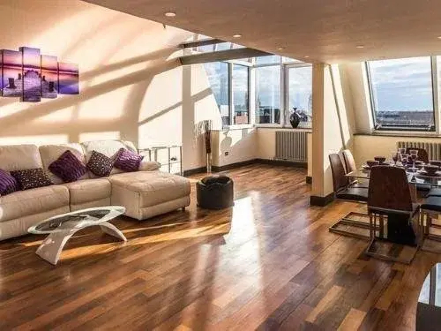 Shelton House Apartment