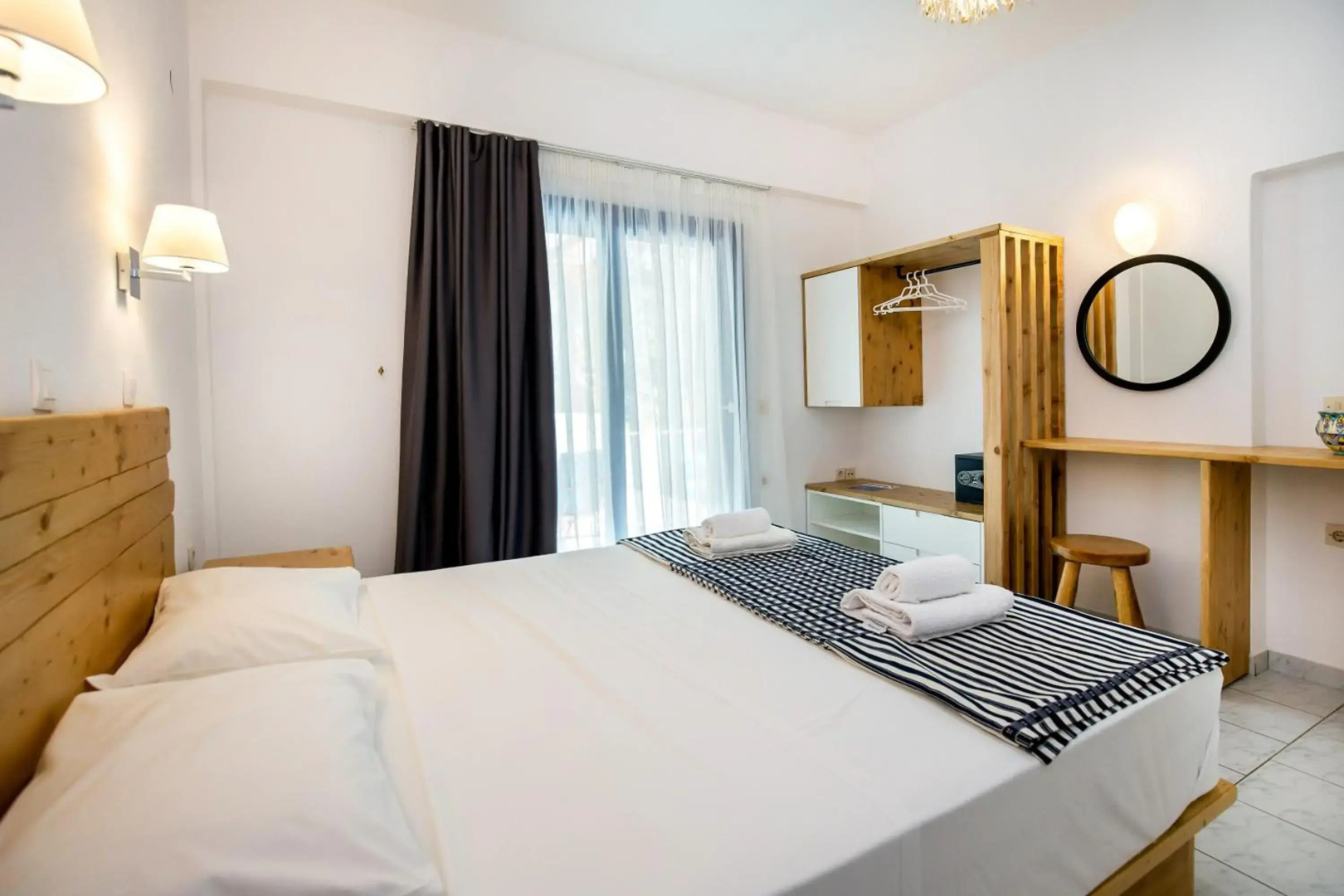 Rodon House Aparthotel