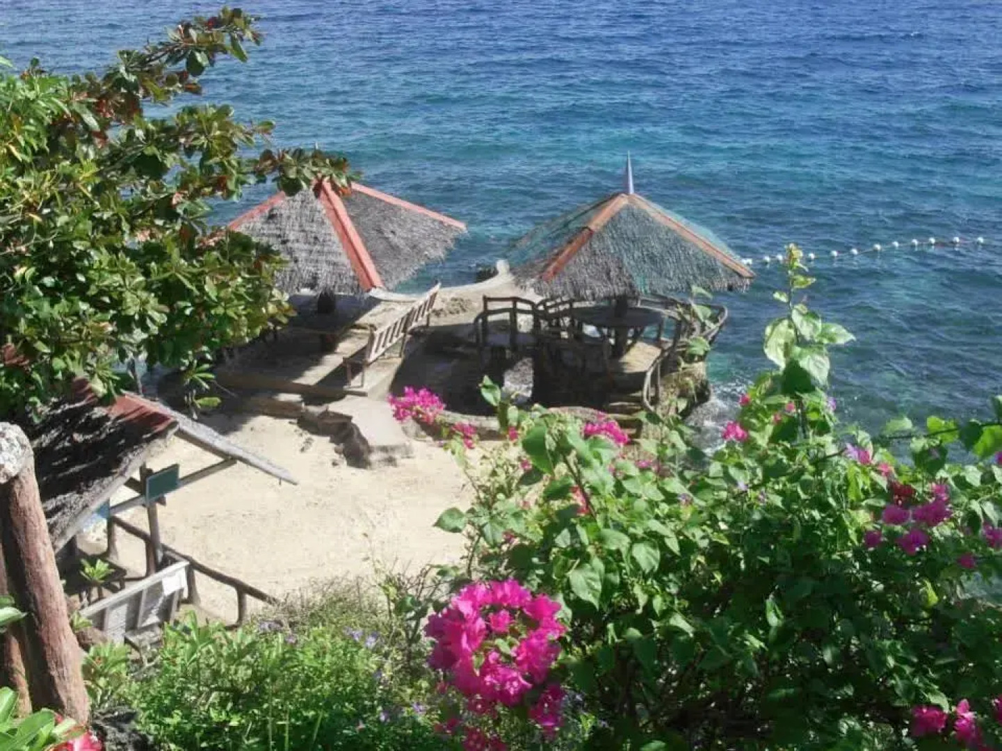 Odlot Hideaway Beach Resort