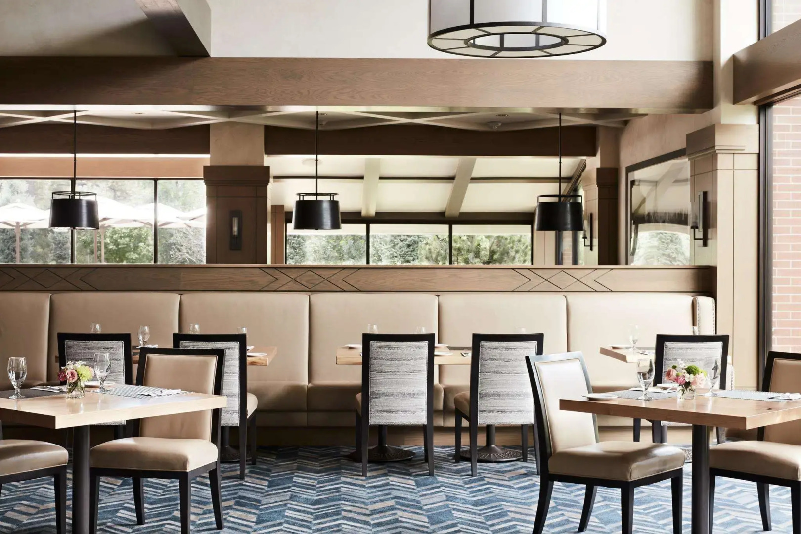 Little America Flagstaff