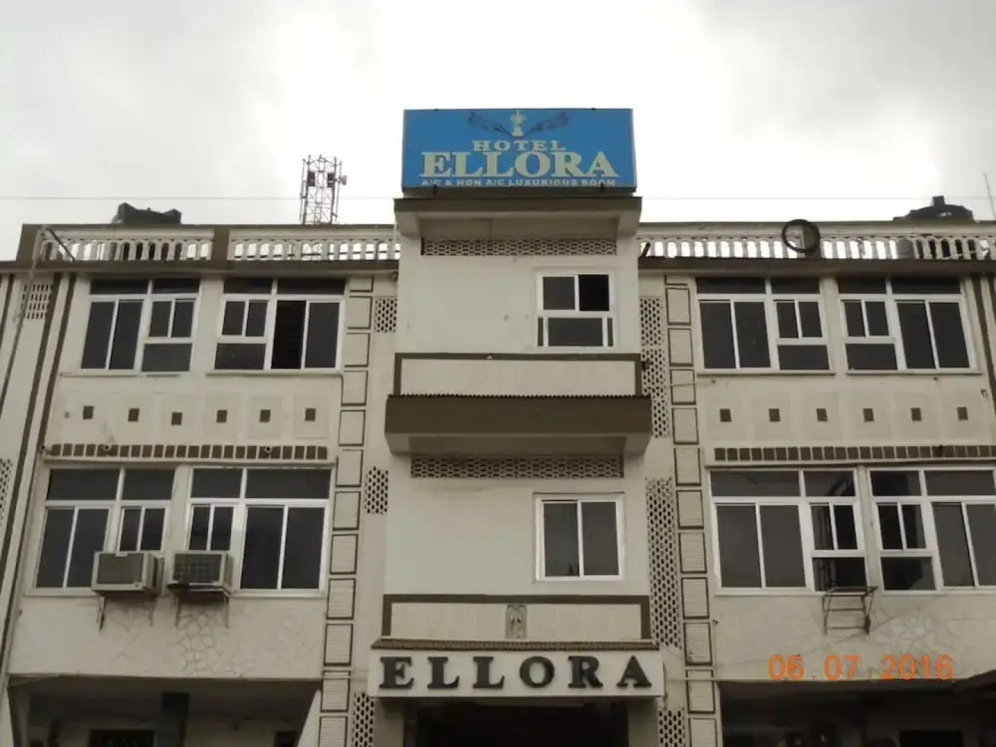 Hotel Ellora