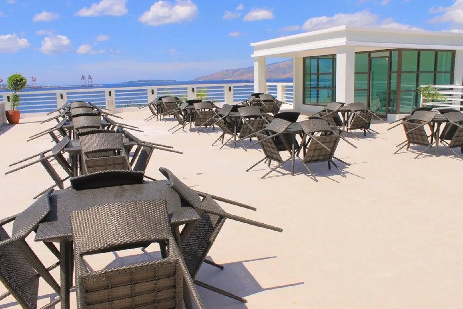 Terrace Hotel Subic Bay