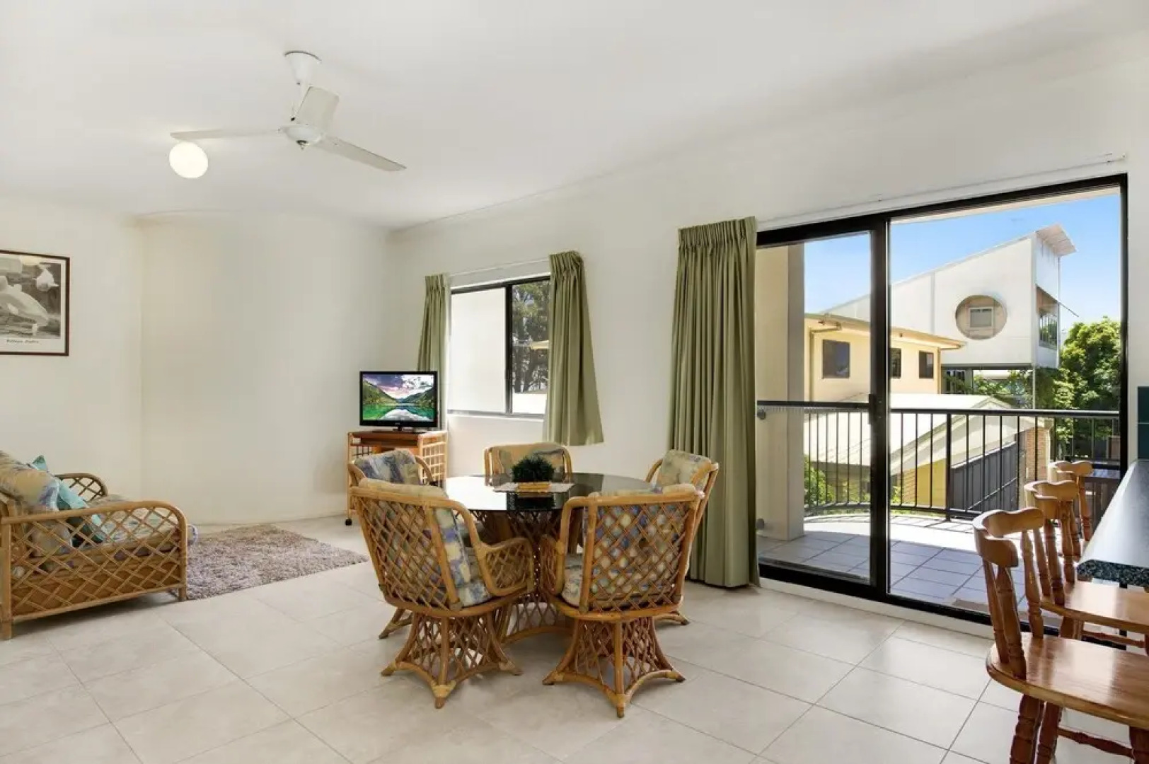 Quiet location across from waterfront - South Esp, Bongaree