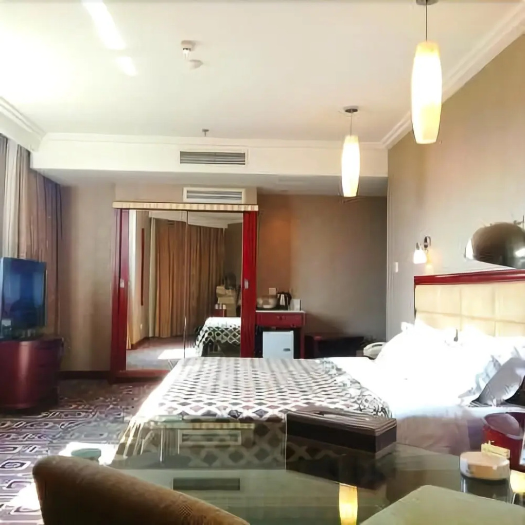 Ming Ren Grand Hotel