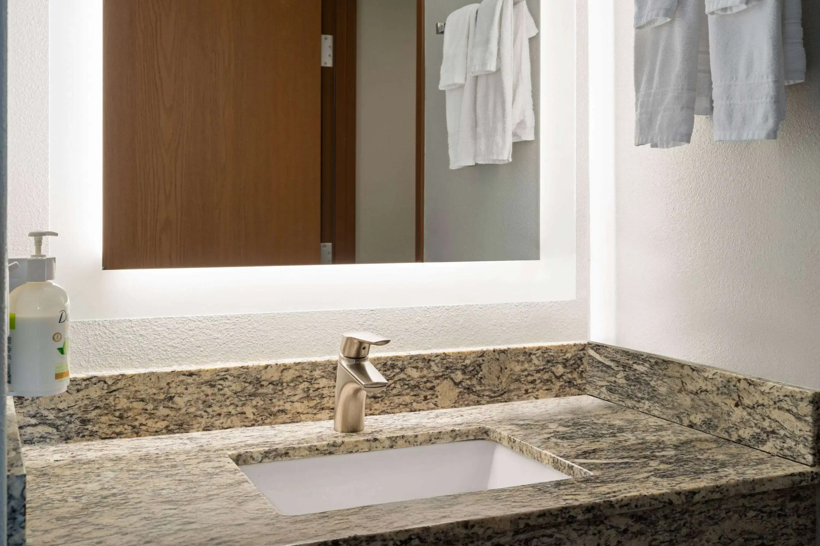 AmericInn by Wyndham Beaver Dam