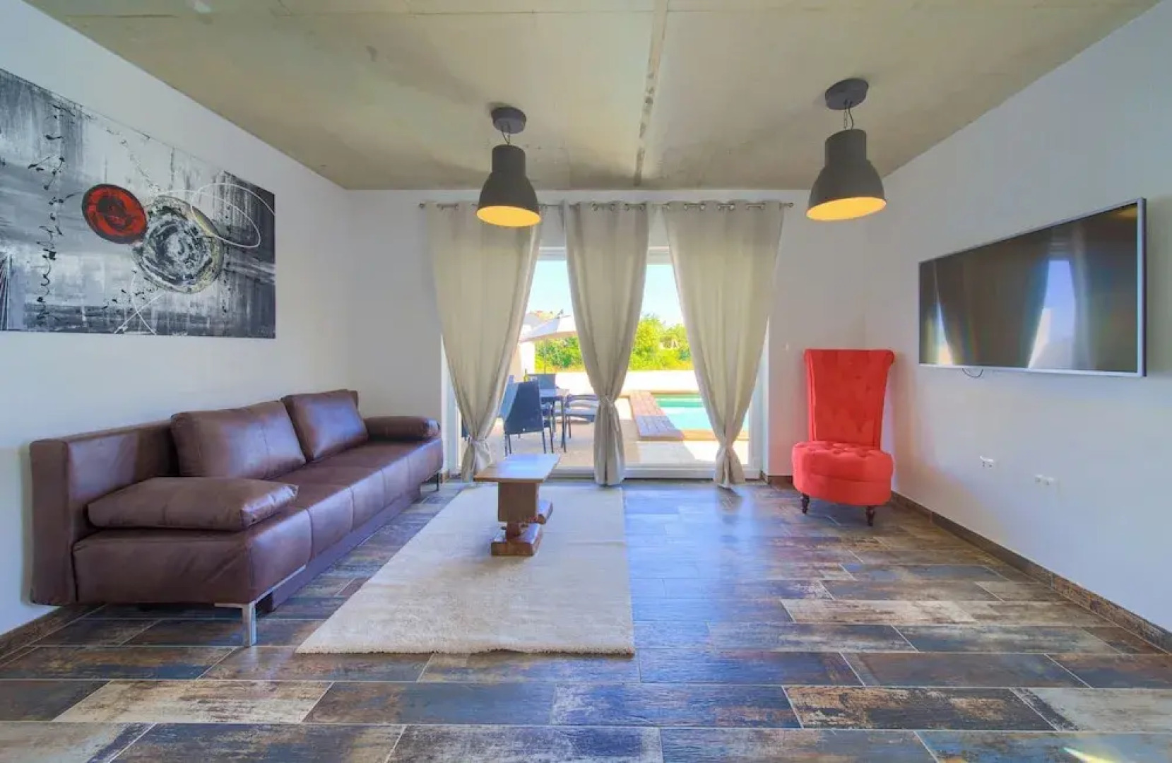 Pax House 1