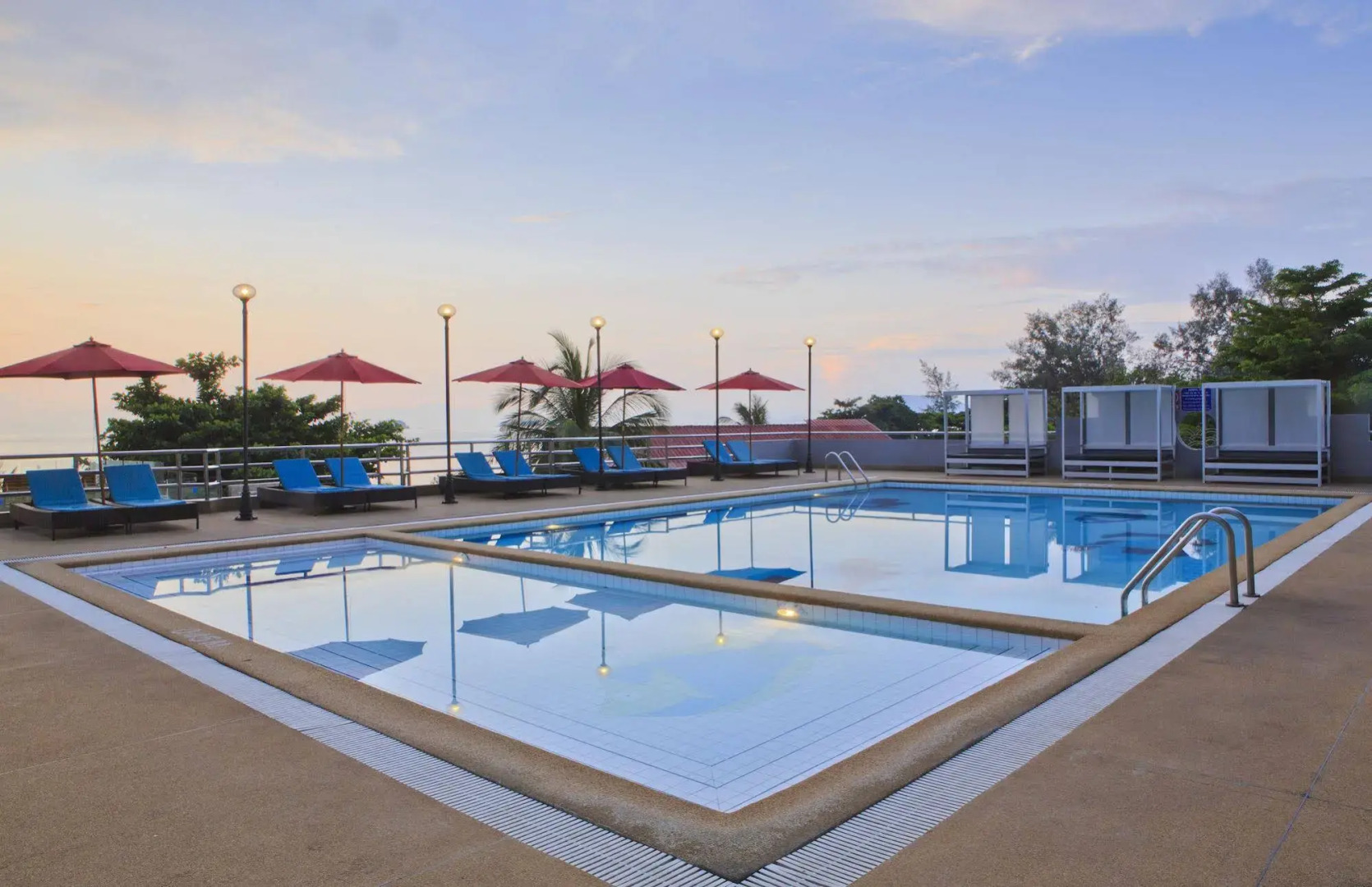 Blue Wave Beach Resort