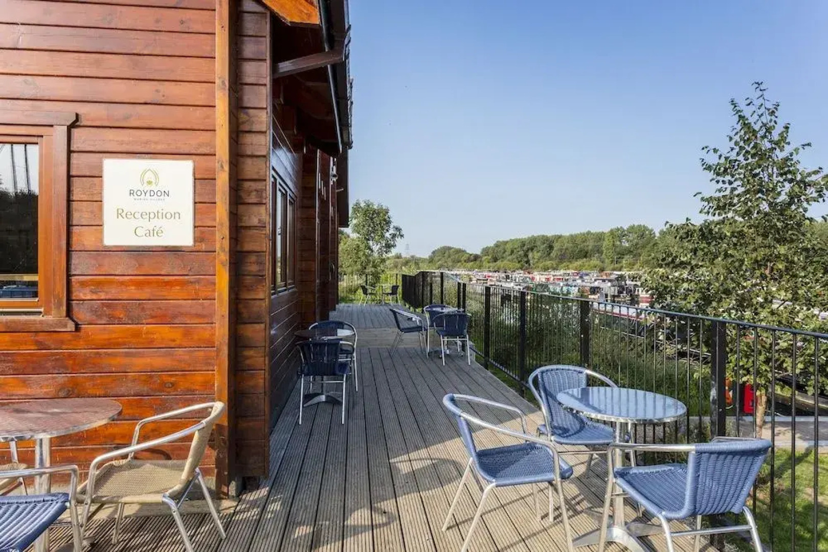 Roydon Marina Village Hotel