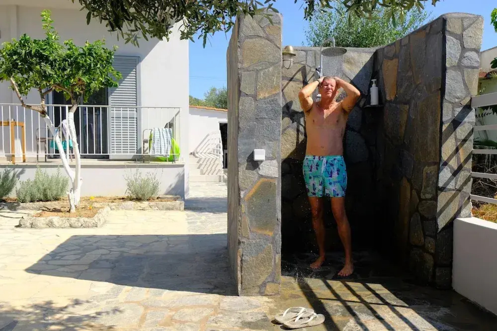 Evia Bay Suites & Retreats